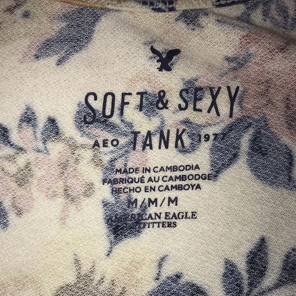 American Eagle Flowy Floral Tank Top - Picture 4 of 4